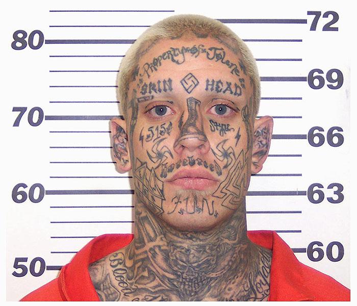 weird-tattooedface.jpg